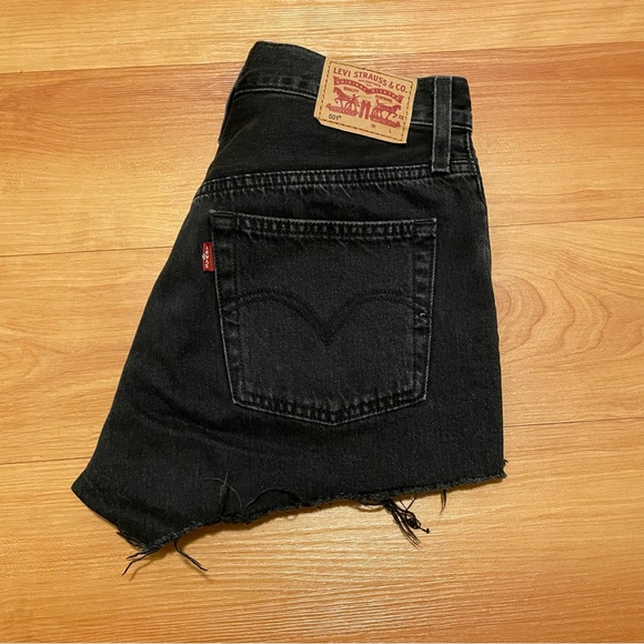 Levi's Pants - Levi’s 501 Mid-Rise Shorts